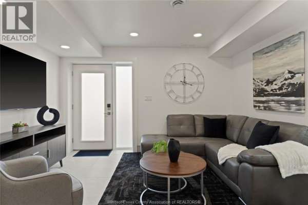 171 Robson Road Unit# 2, Leamington, ON, photo 2