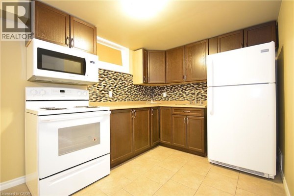 Bedroom - 171 Rykert Street Unit# 2, St  Catharines, ON L2S2B5 Photo 3