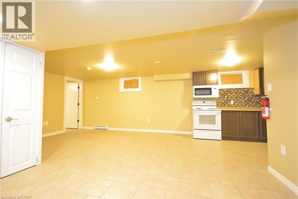Living room - 171 Rykert Street Unit# 2, St  Catharines, ON L2S2B5 Photo 4