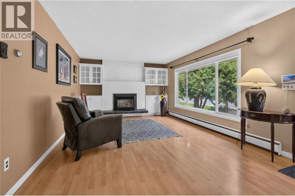 Laundry room - 1710 Hollywood Road S, Kelowna, BC V1X4P3 Photo 4
