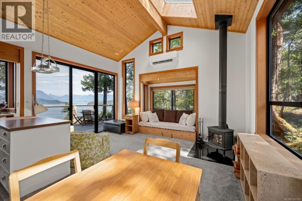 Bathroom - 1710 Tiber Bay Rd, Cortes Island, BC V0P1K0 Photo 4