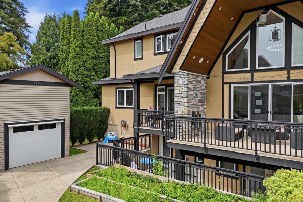 17108 4 Avenue, Surrey, BC V3Z9P6 Photo 5