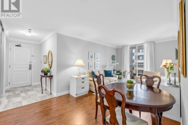1711 - 256 Doris Avenue, Toronto, ON, photo 3