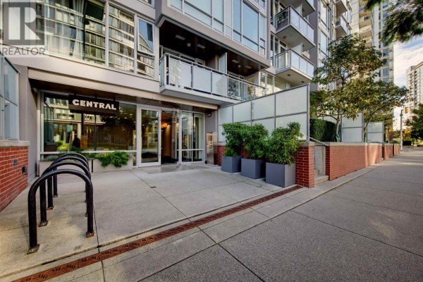 1711 1618 Quebec Street Street, Vancouver, BC V6A0C5 Photo 3