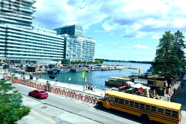 Bedroom - 1712 - 10 Queens Quay W, Toronto, ON M5J2R9 Photo 4