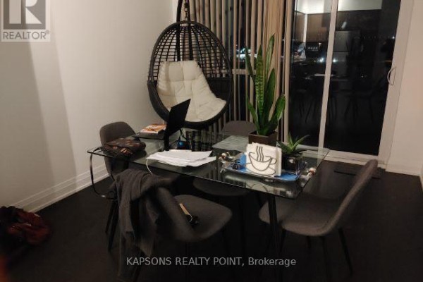 1712 - 65 Speers Road, Oakville, ON L6K3V5 Photo 5