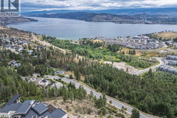 1712 Scott Crescent Unit# 35, West Kelowna, BC V1Z4B8 Photo 4