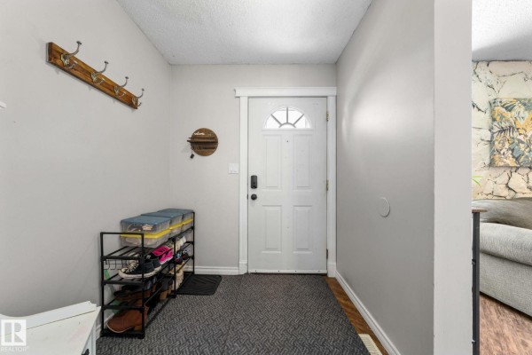 Primary Bedroom - 17123 109 St Nw, Edmonton, AB T5X3E2 Photo 5