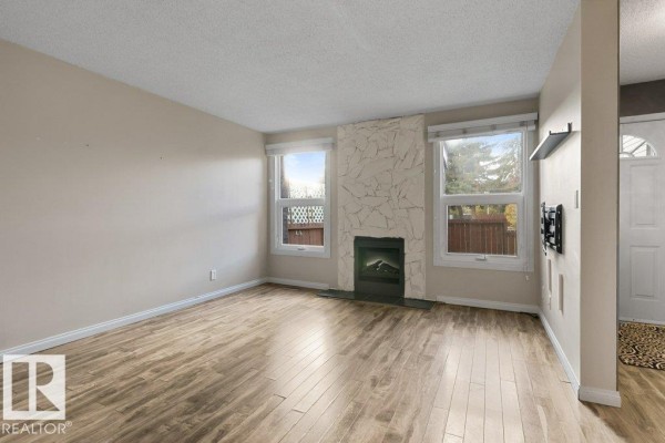 Primary Bedroom - 17125 109 St Nw, Edmonton, AB T5X3E2 Photo 4