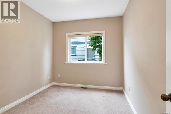 1713 Mamich Cir, Saanich, BC, photo 2