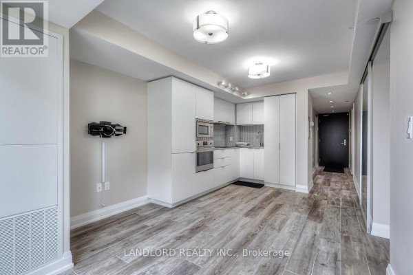 1714 - 955 Bay Street, Toronto, ON M5S0C6 Photo 5