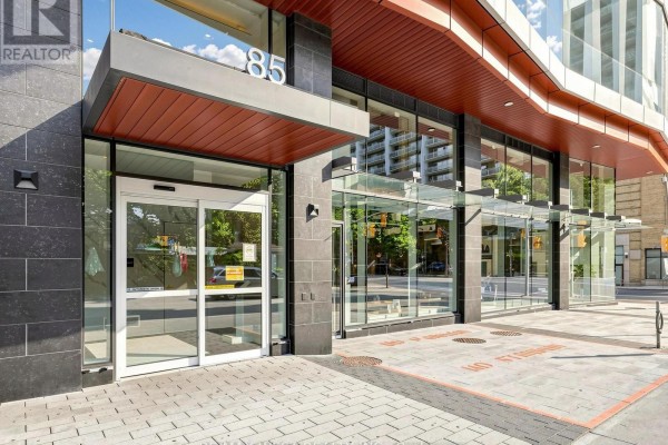 1716 - 85 Wood Street, Toronto, ON M4Y0E8 Photo 3