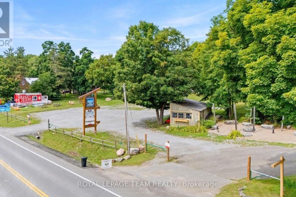 1716 Calabogie Road, Mcnab/braeside, ON K0J1G0 Photo 4