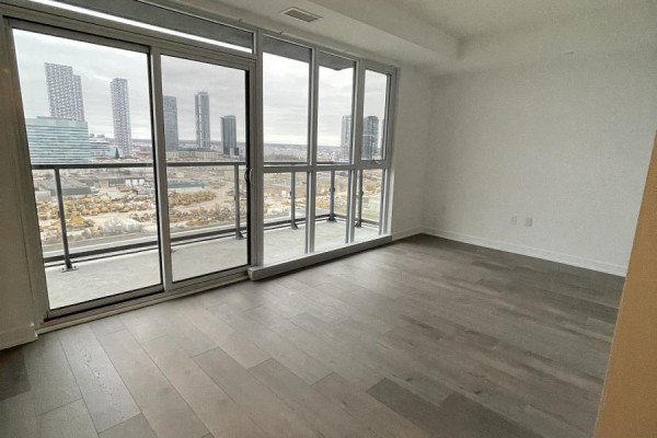 1717 - 10 Honeycrisp Crescent, Vaughan, ON L4K0M7 Photo 3