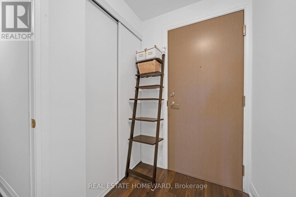 1717 - 160 Vanderhoof Avenue, Toronto, ON, photo 2