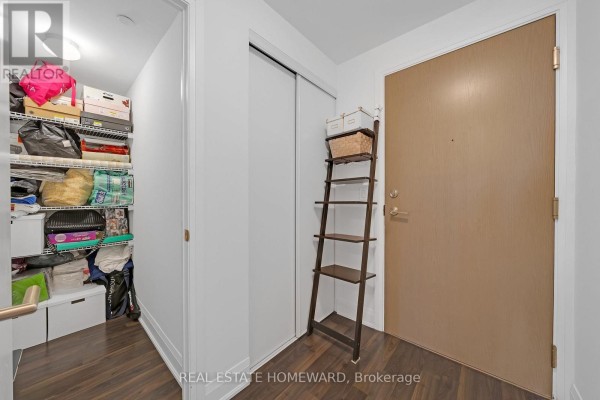 1717 - 160 Vanderhoof Avenue, Toronto, ON, photo 3