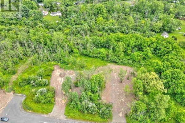 1718 Rebecca Street, Fort Erie, ON L2A5M4 Photo 3