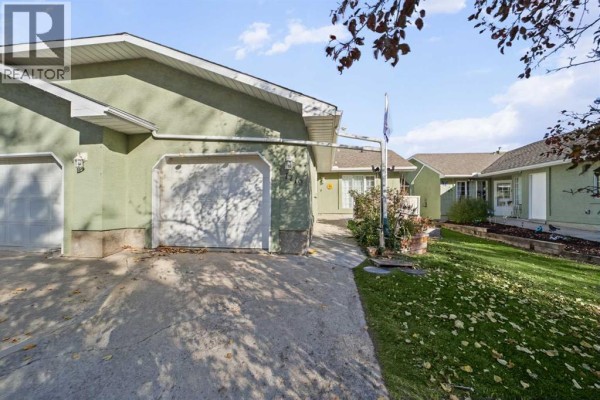 1719 17 Street, Didsbury