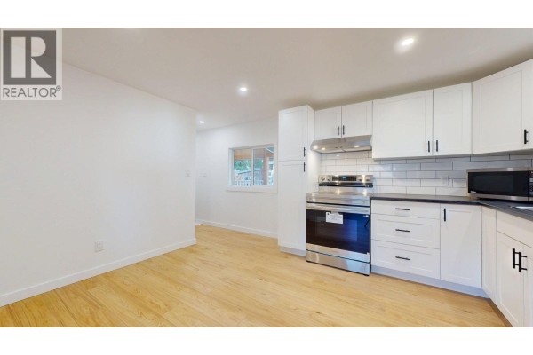 172 1830 Mamquam Road, Squamish, BC V0N1T0 Photo 4