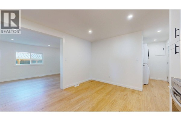 172 1830 Mamquam Road, Squamish, BC V0N1T0 Photo 5