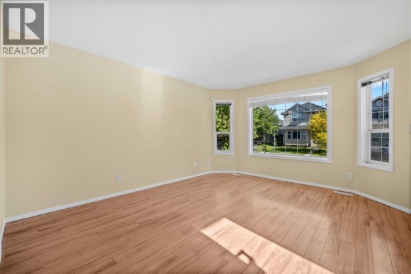 Living room - 172 Citadel Bluff Close Nw, Calgary, AB T3G5E3 Photo 5