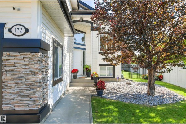 172 Galland Cr Nw, Edmonton, AB, photo 2