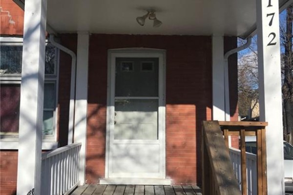 4pc Bathroom - 172 Nelson Street Unit# 2, Brantford, ON N3S4B3 Photo 2