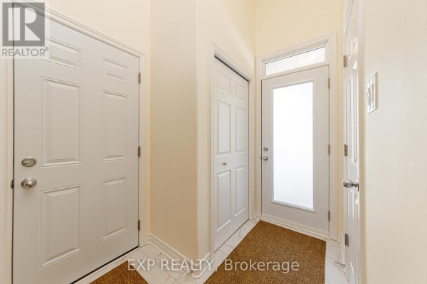 Dining room - 172 Parkrose Private, Ottawa, ON K4A0N8 Photo 4