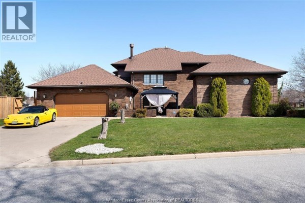 5pc Ensuite bath - 172 Pointe West Drive, Amherstburg, ON N9V3R6 Photo 2