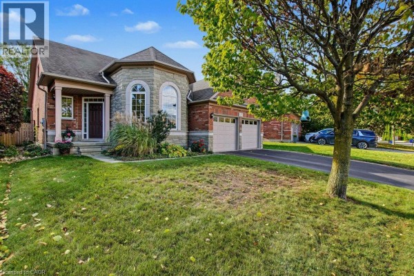 Laundry room - 172 Valmont Court, Ancaster, ON L9G5A1 Photo 4