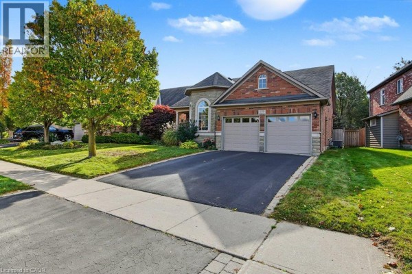 3pc Bathroom - 172 Valmont Court, Ancaster, ON L9G5A1 Photo 5