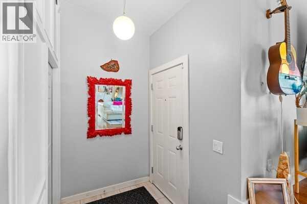 Living room - 172 Woodhaven Drive, Okotoks, AB T1S1B7 Photo 3
