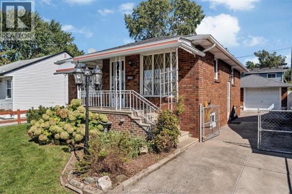 3pc Bathroom - 1720 Central Avenue, Windsor, ON N8Y3W2 Photo 2