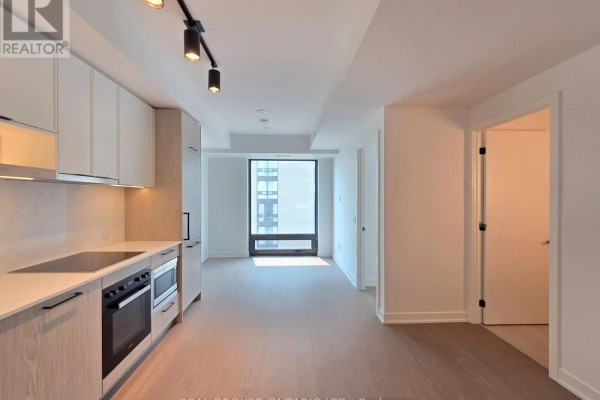 1722 - 89 Montclair Avenue, Toronto
