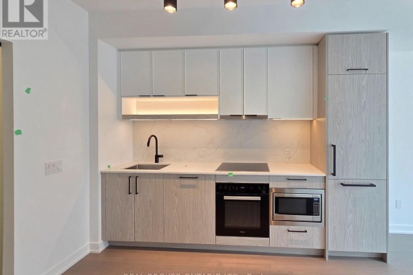 Living room - 1722 - 89 Montclair Avenue, Toronto, ON M5P0A9 Photo 3
