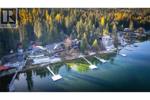 1722 West Lake Drive, Christina Lake, BC, photo 2