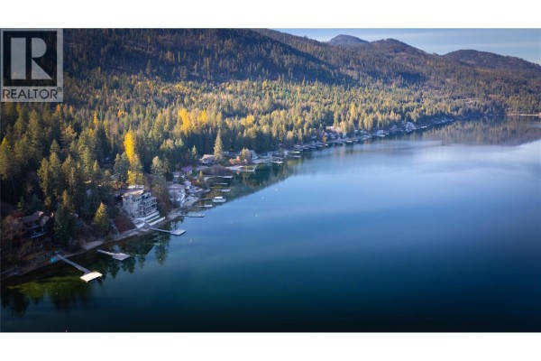 1722 West Lake Drive, Christina Lake, BC, photo 3