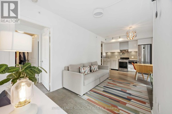 Kitchen - 1725 - 251 Jarvis Street, Toronto, ON M5B0C3 Photo 5
