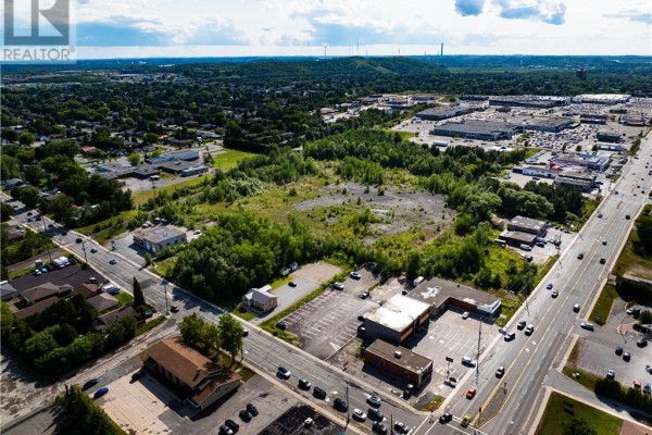 1725 Lasalle Boulevard, Sudbury, ON P3A1Z8 Photo 5
