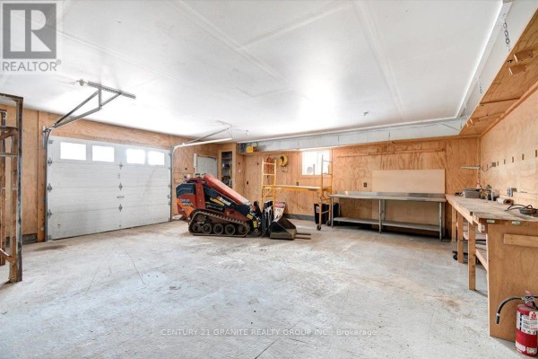 1725 Loop Road, Highlands East, ON K0L3C0 Photo 5