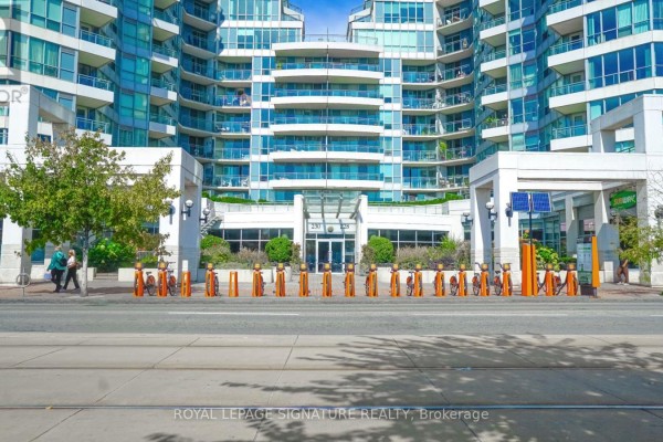 1726 - 230 Queens Quay W, Toronto, ON, photo 3