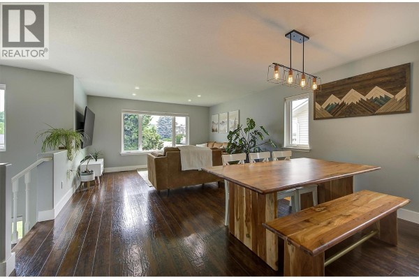 4pc Bathroom - 1726 Hayashi Road, Kelowna, BC V1P1B2 Photo 4