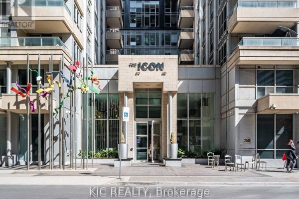 1727 - 250 Wellington Street W, Toronto