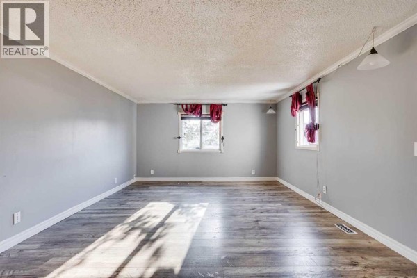 Kitchen - 173 Cokerill Crescent, Fort Mcmurray, AB T9K2J3 Photo 5