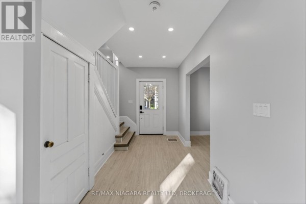 173 Lake Street, St  Catharines, ON L2R5Y8 Photo 5