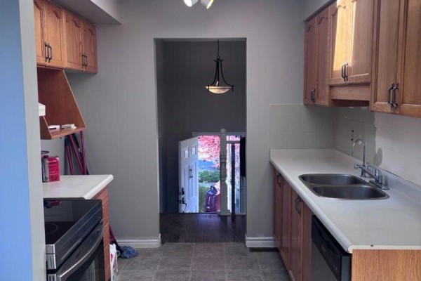 Kitchen - 173 Martinet Avenue, London East, ON N5V4K2 Photo 4