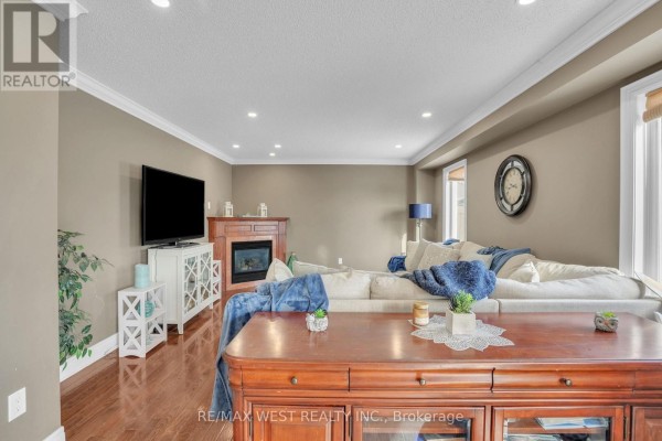 Primary Bedroom - 173 Prince William Way, Barrie, ON L4M7G4 Photo 5