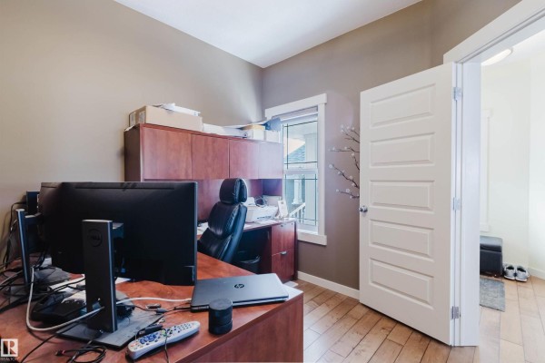 Kitchen - 173 Sheppard Ci, Leduc, AB T9E0T4 Photo 3