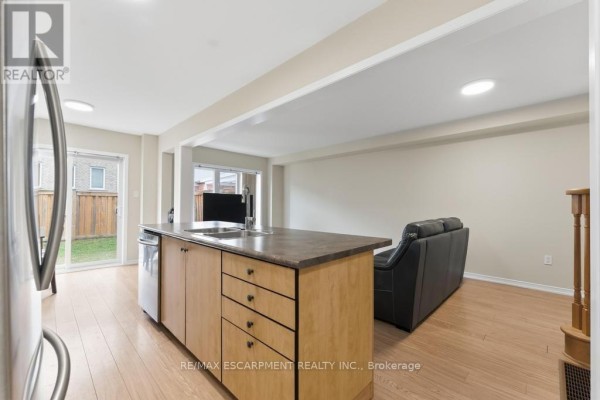 Primary Bedroom - 173 Whitwell Way, Hamilton, ON L0R1C0 Photo 3