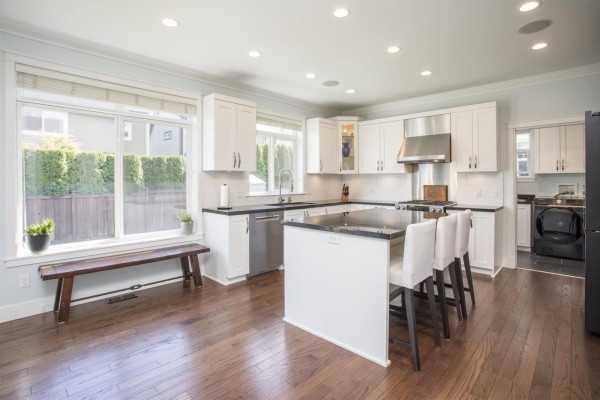 17300 0b Street, Surrey, BC V3Z8L2 Photo 4